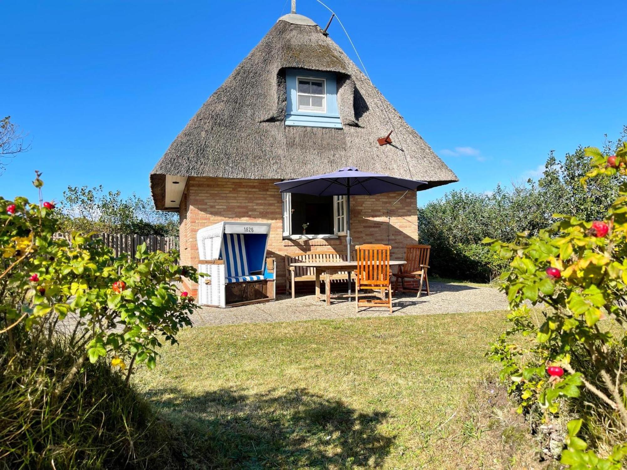 Ferienhaus Reetdachhäuschen Lütt In