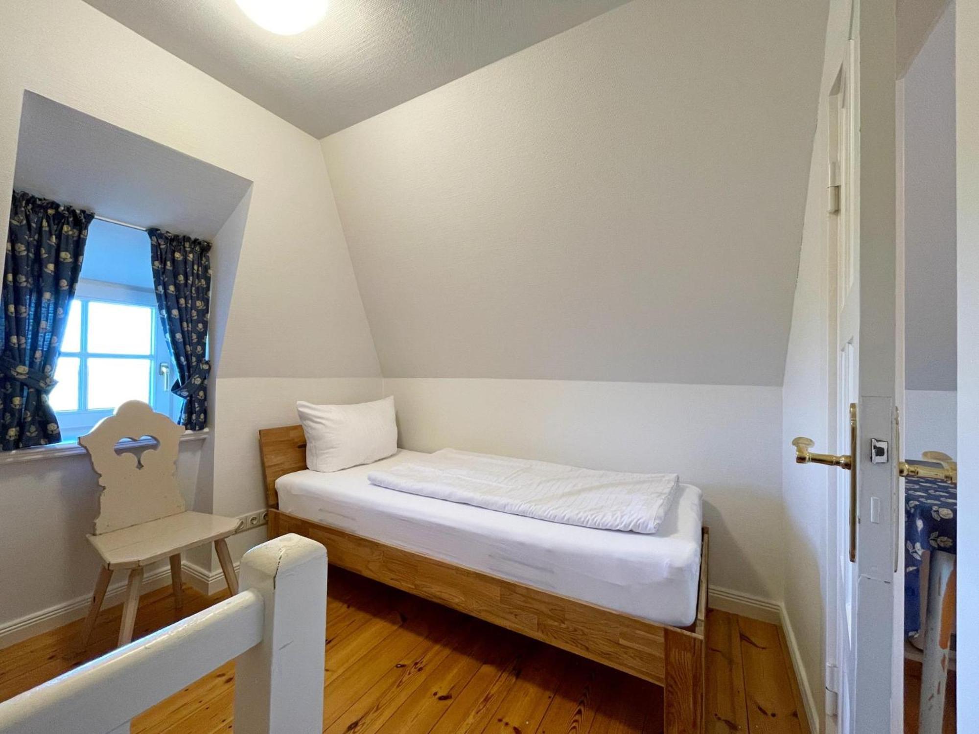 Ferienhaus Reetdachhäuschen Lütt In Kampen